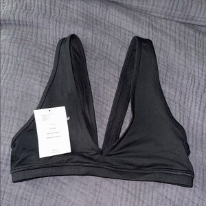 Fleo Black V-Neck Bra